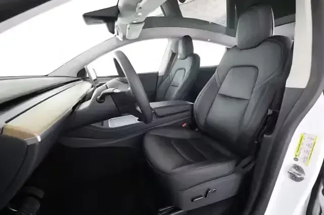 Usata Tesla Model Y Long Range AWD 152 kW (208 CV) 2022 Bianco perla SUV