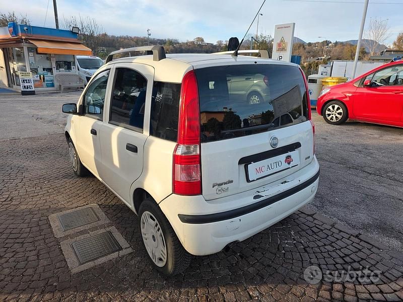 Usata Fiat Panda Emotion 69 CV (50 kW) 2007 Bianco Utilitaria