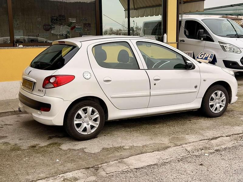 Usata Peugeot 206 60 CV (44 kW) 2012 Bianco Berlina