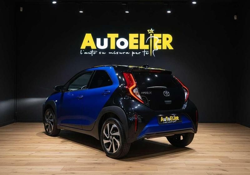 Nuova Toyota Aygo X Active 72 CV (52 kW) 2025 Bianco SUV