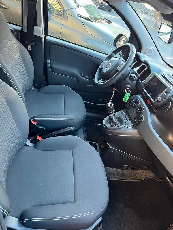 Usata Fiat Panda Cross Cross 70 CV (51 kW) 2023 Nero Utilitaria