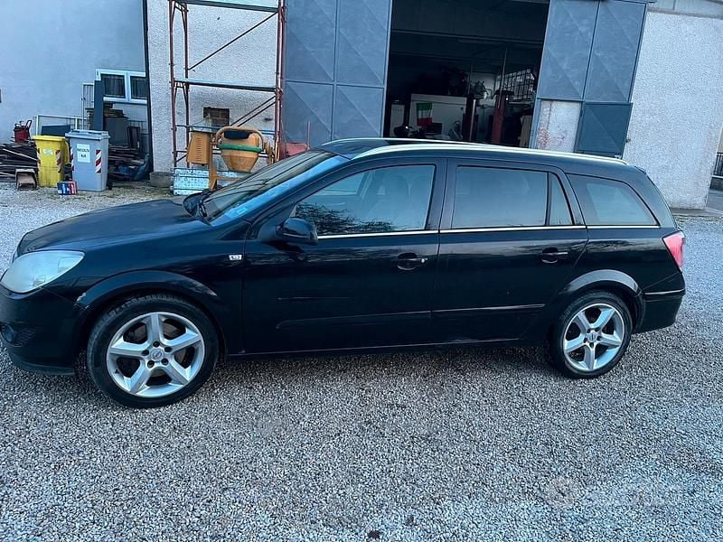 Occasion Opel Astra 60 ch (44 kW) 2007 Noir Break