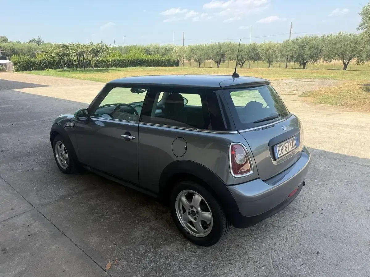 Usata Mini Cooper Clubman 98 CV (72 kW) 2011 Argento Station wagon