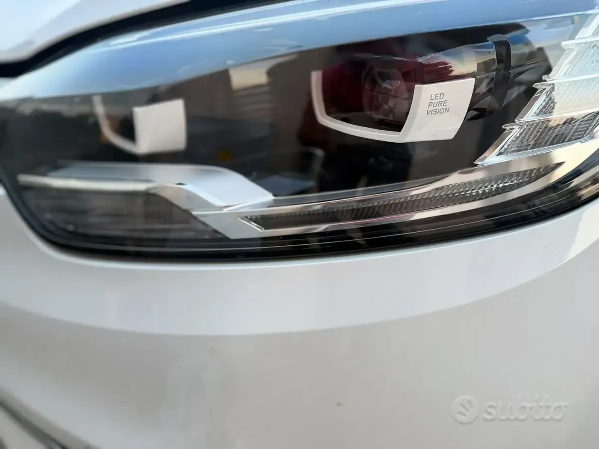 Usata Renault Scénic IV 120 CV (88 kW) 2019 Bianco Monovolume