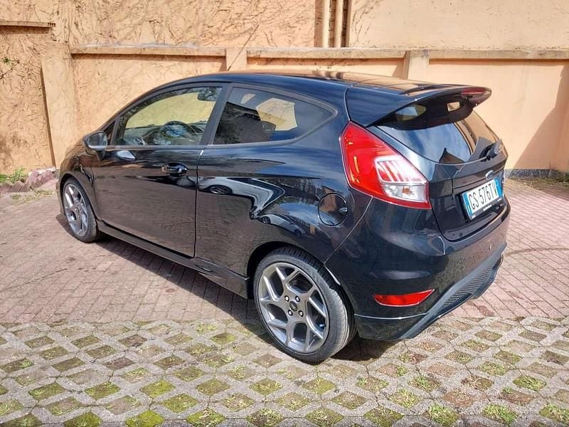 Usata Ford Fiesta ST 182 CV (133 kW) 2015 Other Berlina