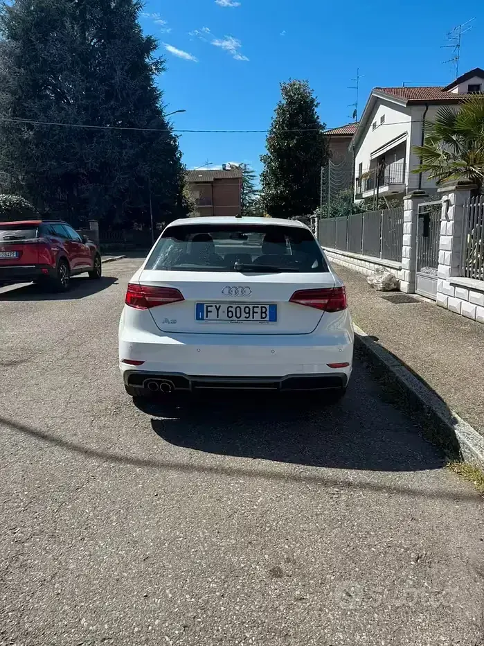 Usata Audi A3 S-Line 150 CV (110 kW) 2019 Bianco Berlina