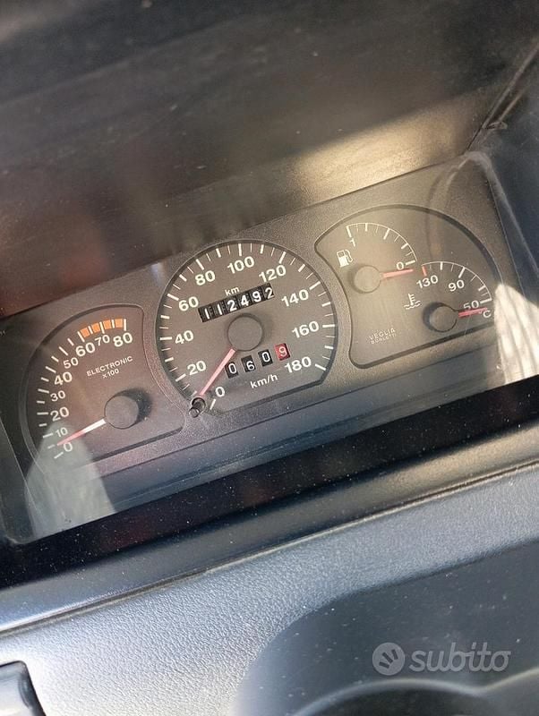 Käytetty Fiat Cinquecento 54 HP (39 kW) 1997 Punainen Viistoperä