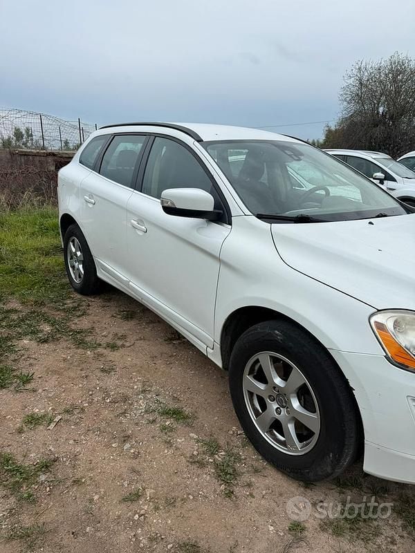 Usata Volvo XC60 Summum 163 CV (119 kW) 2011 Bianco SUV