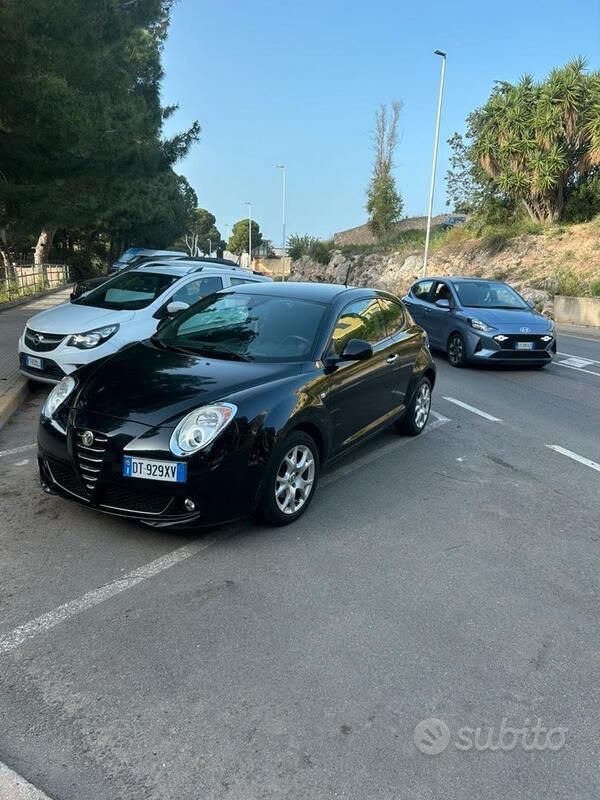 Nero Usata 2009 Alfa Romeo MiTo Due volumi | 4200 € (Buon prezzo) - Immagine 1/4