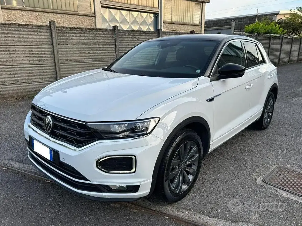 Usata VW T-Roc R-line 150 CV (110 kW) 2021 Bianco SUV
