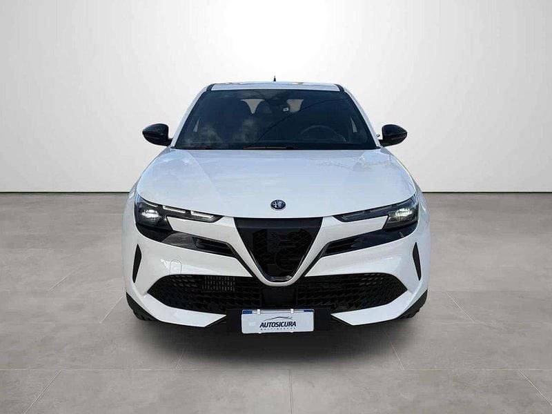 Nuova Alfa Romeo Junior Edizione Speciale 136 CV (100 kW) 2026 Bianco SUV