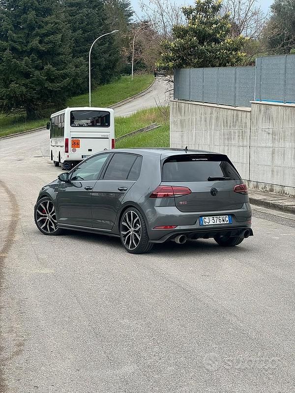 Usata VW Golf VII GTI 245 CV (180 kW) 2019 Berlina