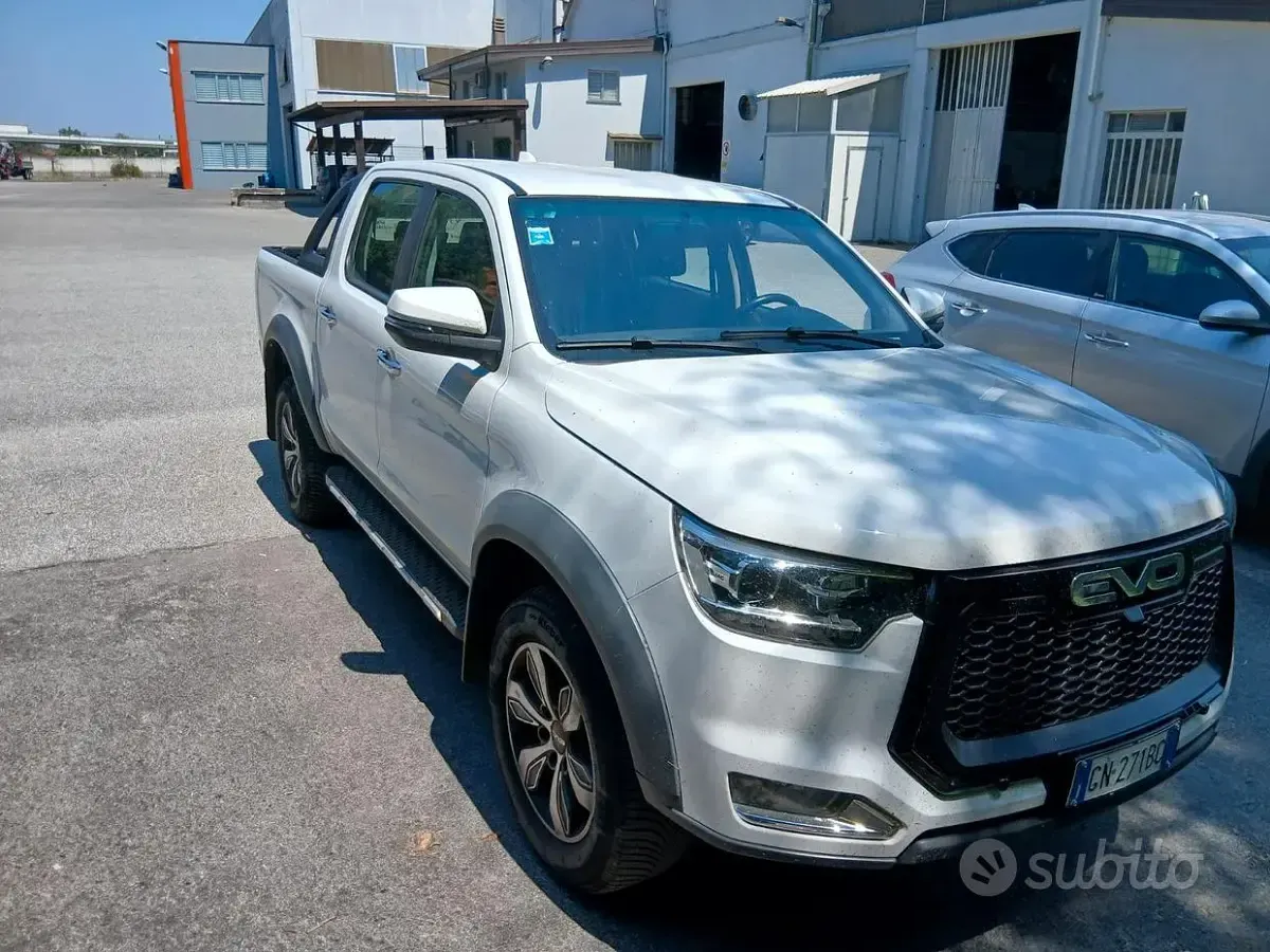 Usata EVO Cross 4 136 CV (100 kW) 2024 Bianco Pick-up