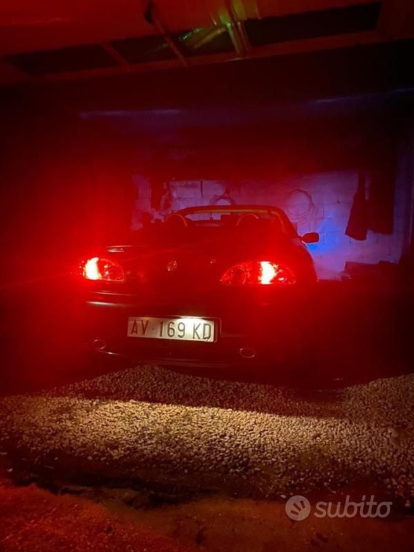 Usata MG F 145 CV (106 kW) 1997 Verde Cabrio