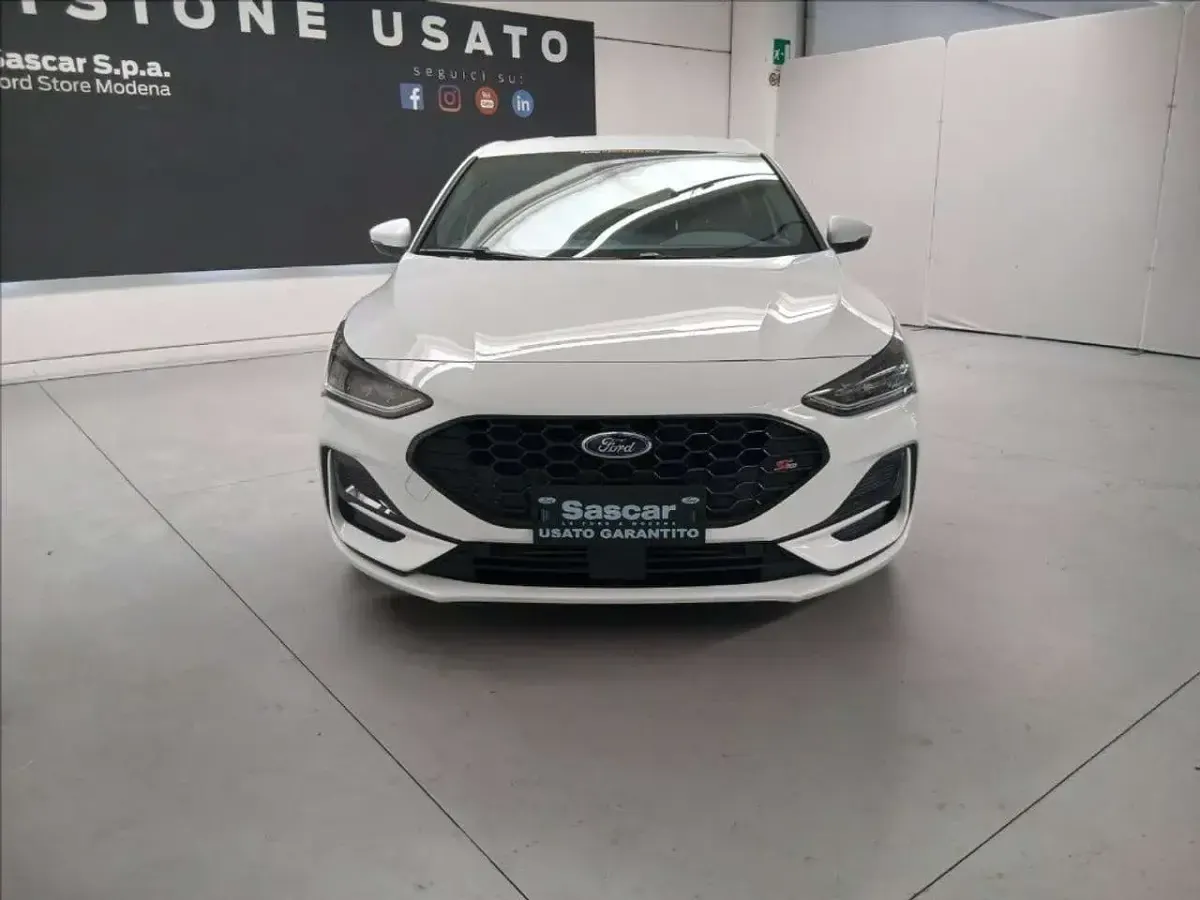 Usata Ford Focus ST-Line X 125 CV (91 kW) 2024 Bianco Berlina