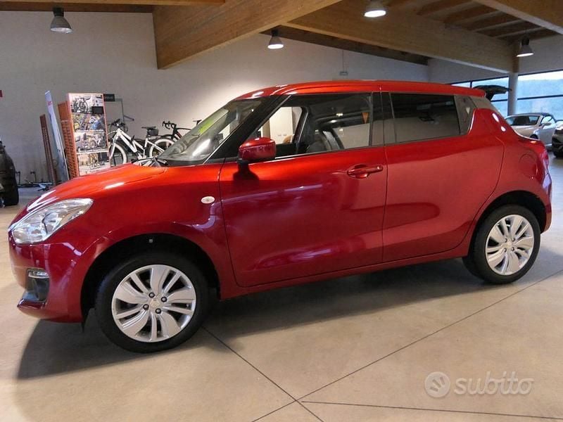 Usata 2018 Suzuki Swift Tre volumi | 15.400 € (Buon prezzo) - Immagine 1/4