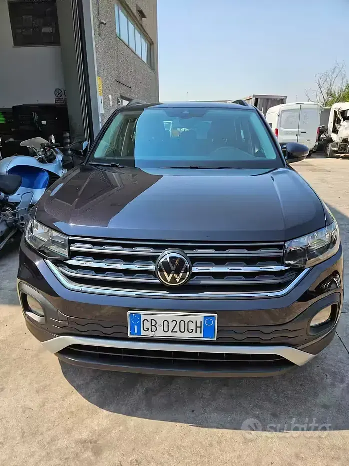 Usata VW T-Cross Style 95 CV (69 kW) 2020 Nero SUV
