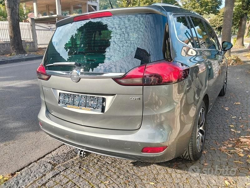 Usata Opel Zafira Innovation 120 CV (88 kW) 2018 Grigio Monovolume