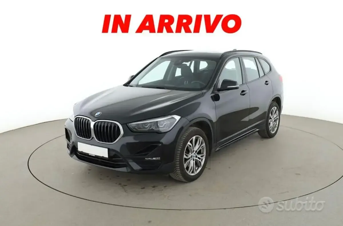 Usado BMW X1 Sport Line 150 CV (110 kW) 2022 Negro SUV