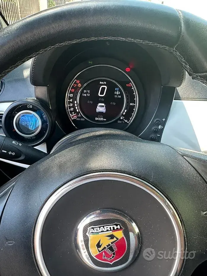 Usata Abarth 500 135 CV (99 kW) 2015 Bianco Utilitaria