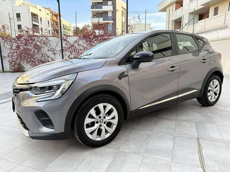 Usata Renault Captur Business 116 CV (85 kW) 2021 Grigio SUV