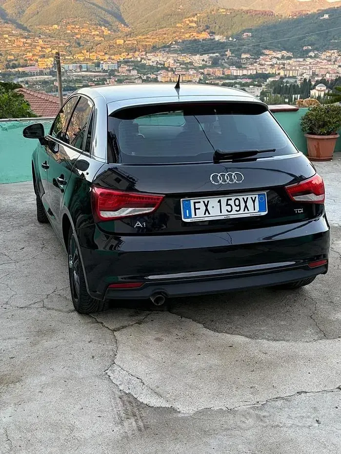 Usata Audi A1 Sportback 116 CV (85 kW) 2017 Nero Utilitaria