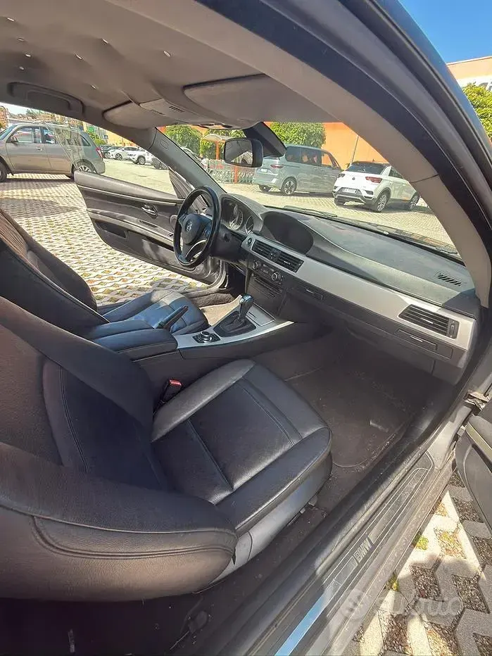 Usata BMW 320 Efficient Dynamics 184 CV (135 kW) 2010 Grigio Coupé