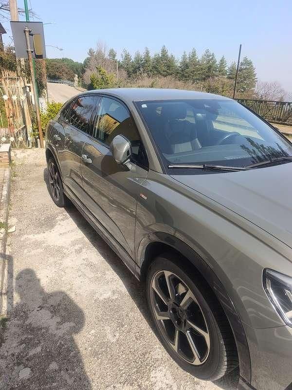 Usata Audi Q3 Sportback S-Line 150 CV (110 kW) 2020 Grigio SUV