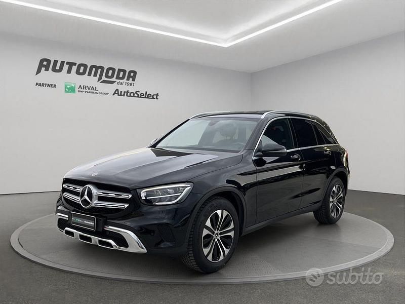 Usata Mercedes GLC200 163 CV (119 kW) 2021 Nero SUV