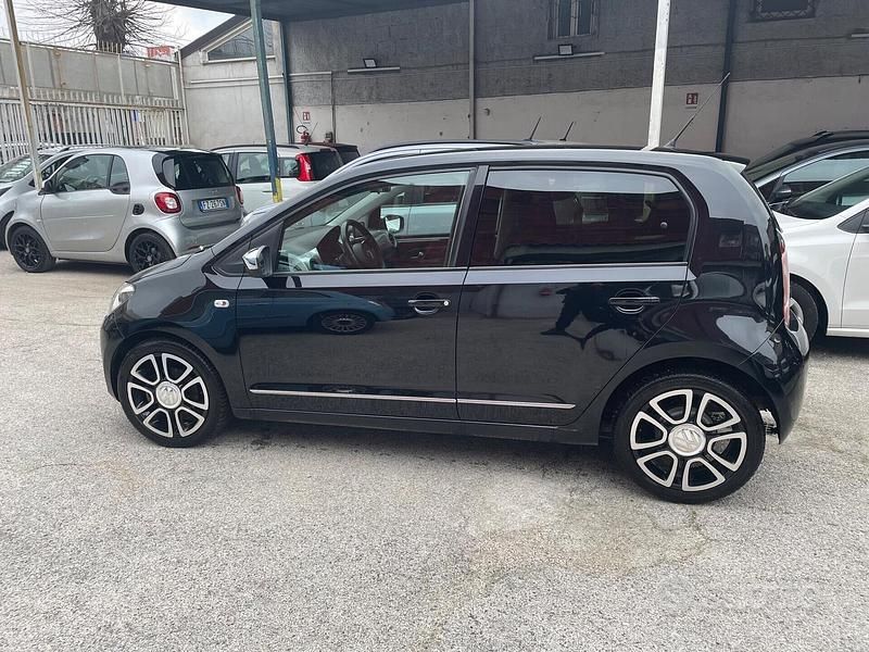 Usata VW up! 75 CV (55 kW) 2012 Nero Utilitaria