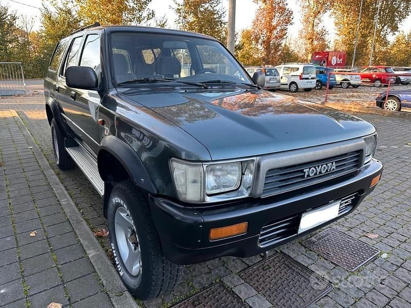 Usata Toyota 4 Runner 89 CV (65 kW) 1991 Grigio SUV
