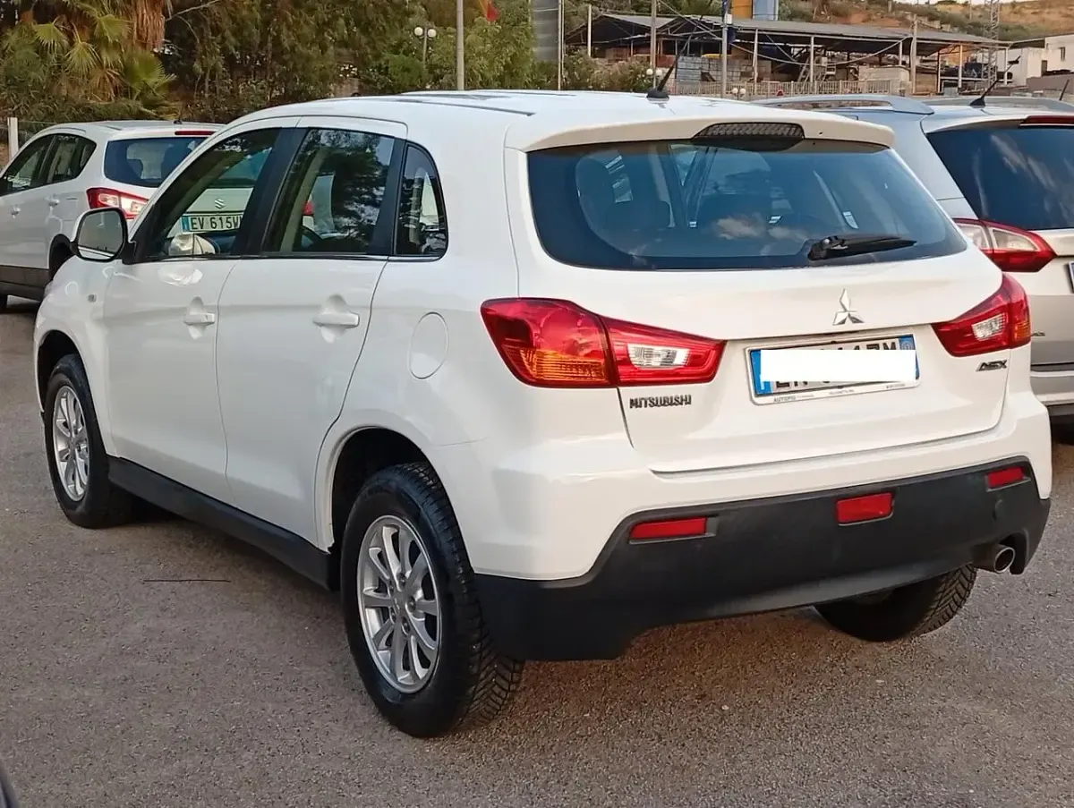 Usata Mitsubishi ASX Intense 150 CV (110 kW) 2012 Bianco SUV
