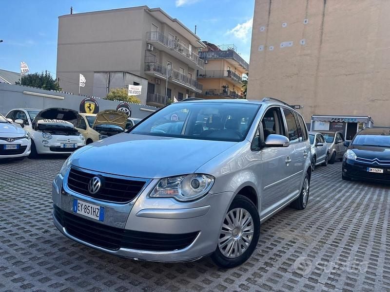 Grigio Usata 2007 VW Touran Highline Monovolume | 2250 € (Ottimo prezzo) - Immagine 1/4