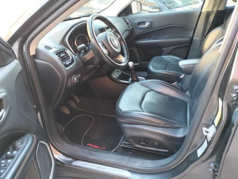 Usata Jeep Compass Limited 120 CV (88 kW) 2019 Marrone SUV