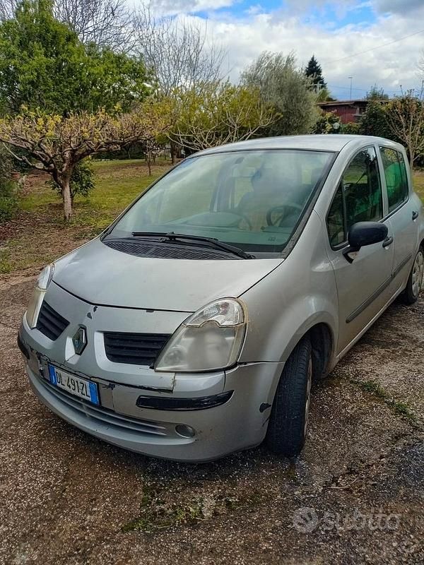Usata Renault Modus 2007 Grigio Monovolume