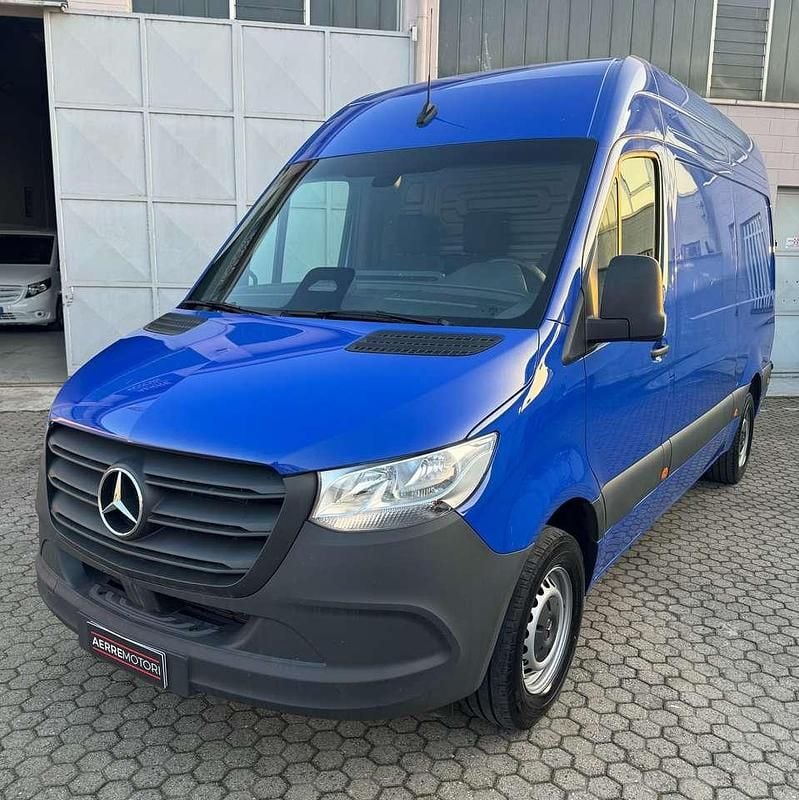 Usata Mercedes Sprinter 114 CV (83 kW) 2025 Blu/azzurro Furgone