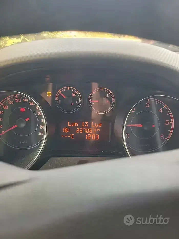 Usata Fiat Bravo 103 CV (75 kW) 2011 Grigio Utilitaria