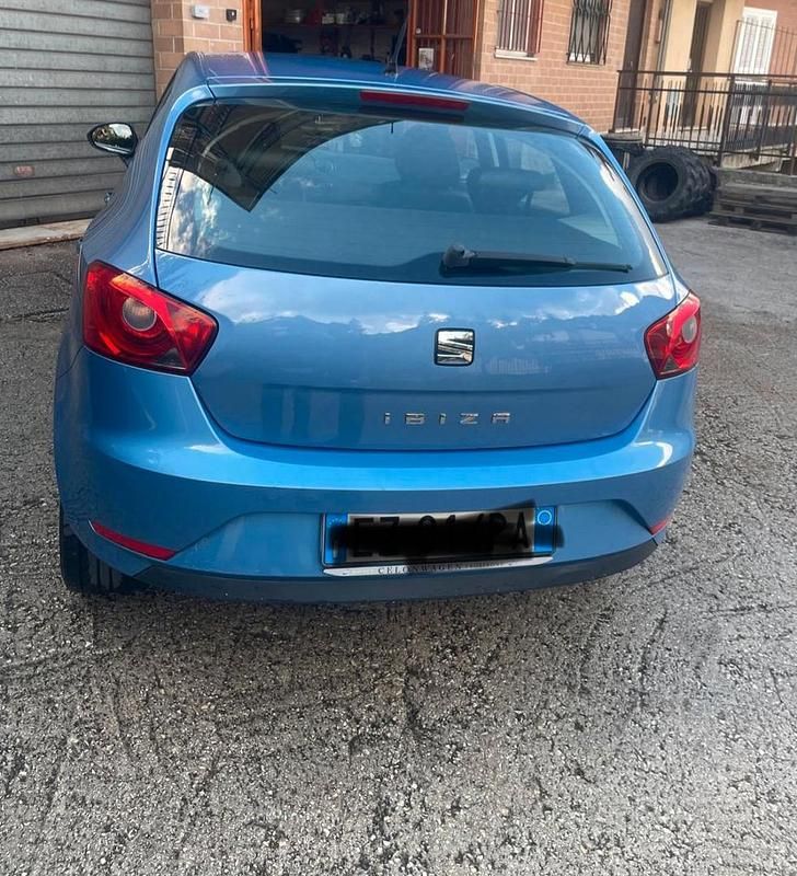 Usata Seat Ibiza I-Tech 69 CV (50 kW) 2015 Blu/azzurro Utilitaria