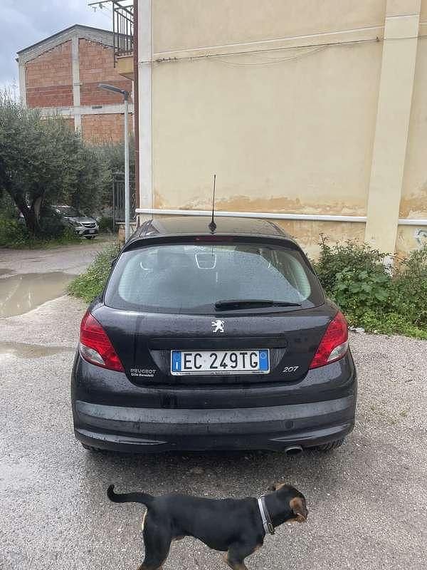 Usata Peugeot 207 111 CV (81 kW) 2010 Berlina