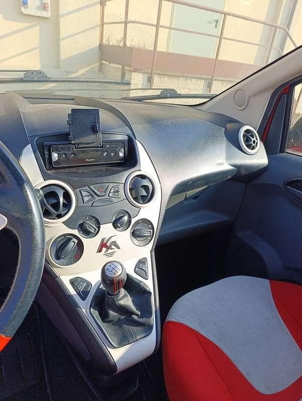 Usata Ford Ka 75 CV (55 kW) 2009 Arancione Berlina