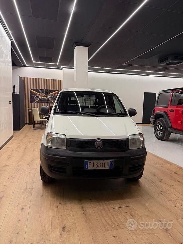 Bianco Usata 2011 Fiat Panda Dynamic Tre volumi | 2000 € (Super prezzo) - Immagine 1/4
