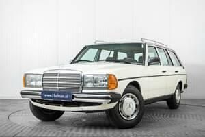 Usata Mercedes E230 136 CV (100 kW) 1984 Bianco Station wagon