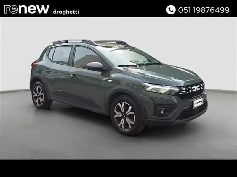 Usata Dacia Sandero Comfort 100 CV (73 kW) 2023 Verde scuro Utilitaria