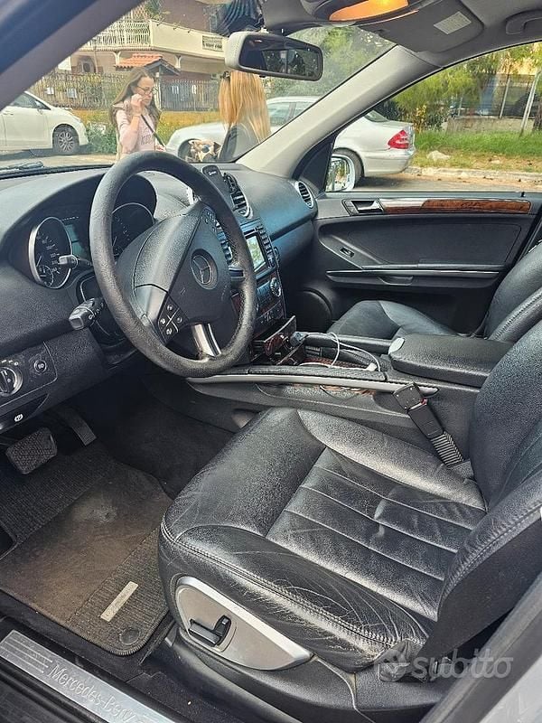 Usata Mercedes ML320 224 CV (164 kW) 2008 Grigio SUV