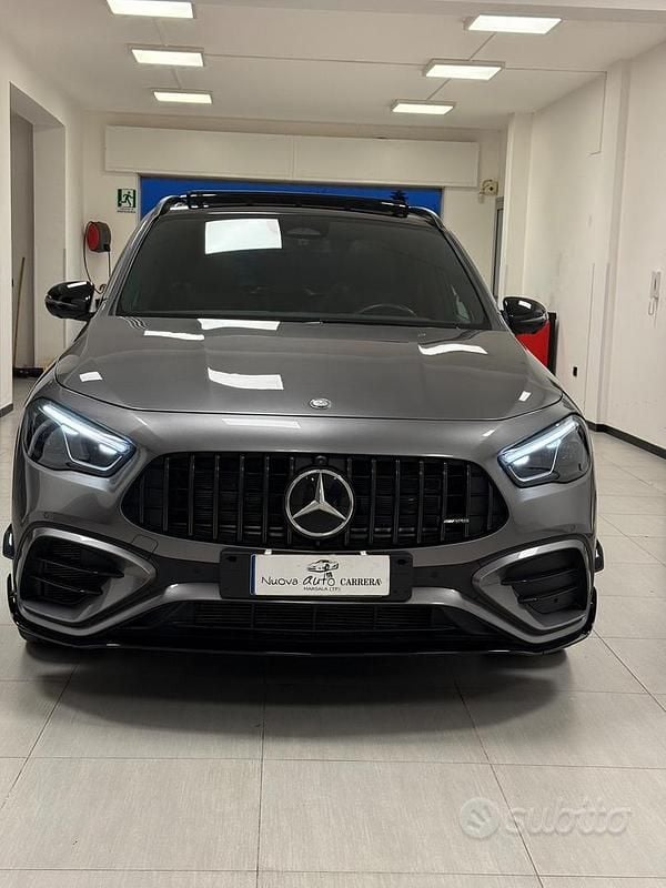 Usata Mercedes GLA45 AMG Premium 421 CV (309 kW) 2025 Grigio SUV