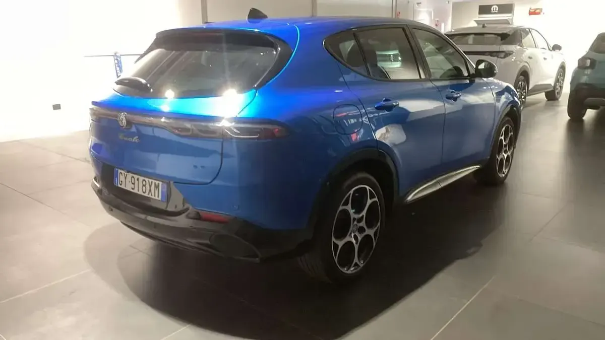 Usata Alfa Romeo Tonale Veloce 160 CV (117 kW) 2025 Blu/azzurro SUV