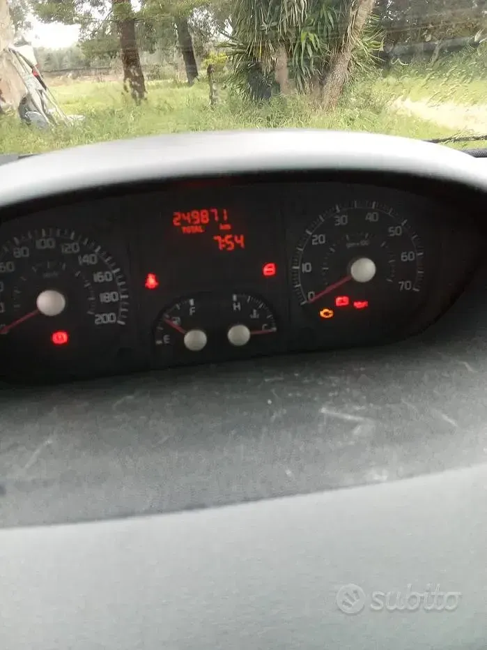 Usata Fiat Idea 90 CV (66 kW) 2007 Monovolume