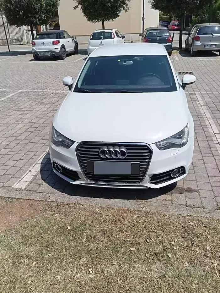 Usata Audi A1 Ambition 90 CV (66 kW) 2013 Bianco Utilitaria