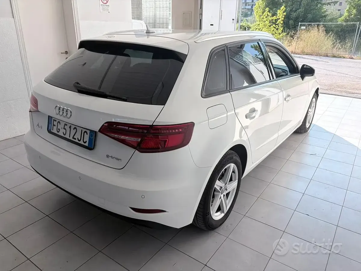 Usata Audi A3 110 CV (80 kW) 2017 Berlina