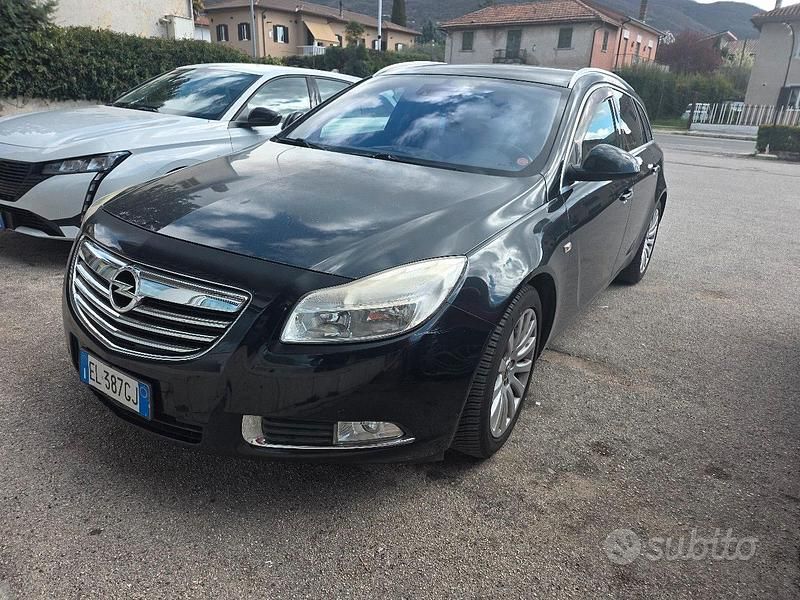 Usata Opel Insignia Cosmo 140 CV (102 kW) 2012 Nero Station wagon